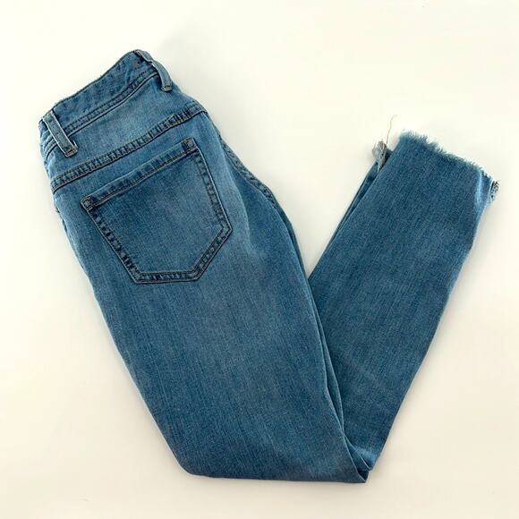 Free People Mid-Rise Raw Hem Ankle Distressed Jeans - 25 - Picture 2 of 8